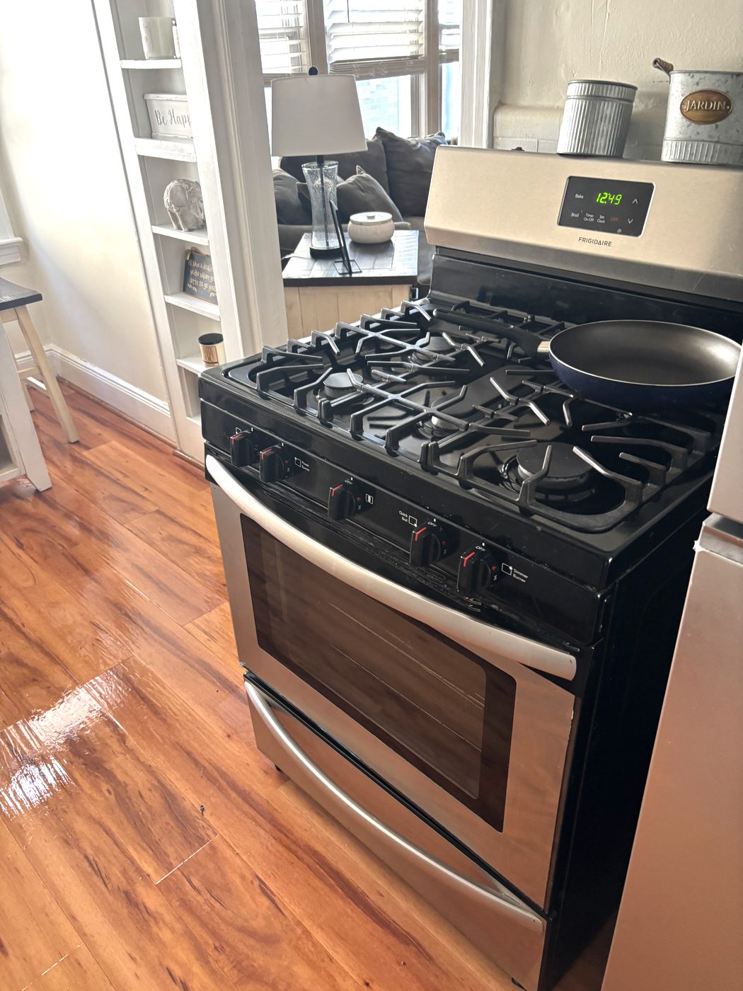 Spotless kitchen and gleaming stove after a Delightful Cleaning visit